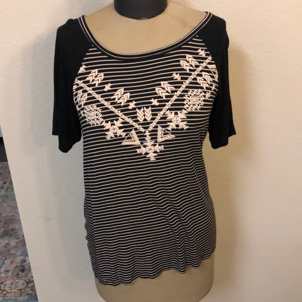 Buckle tee with print